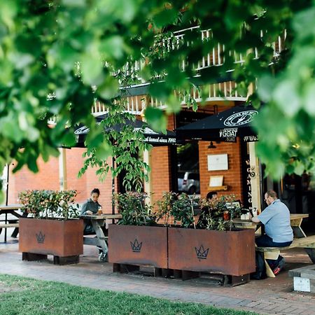 The Royal Daylesford Hotel Bagian luar foto